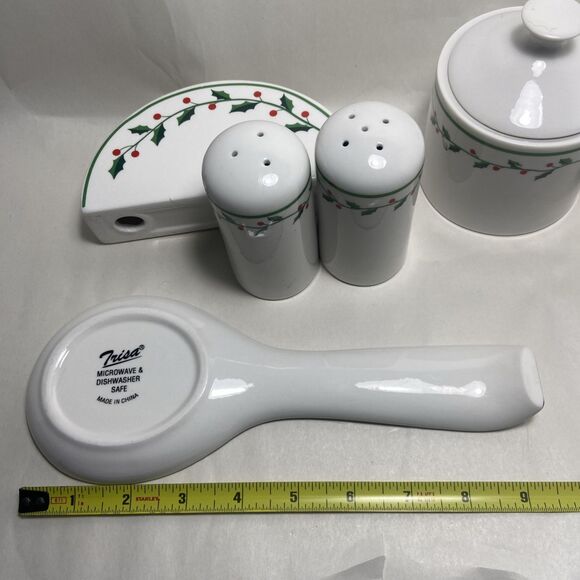 Trisha Holiday Hostess Set Spoon Rest Super Creamer Salt &Pepper Shakers - Picture 13 of 14